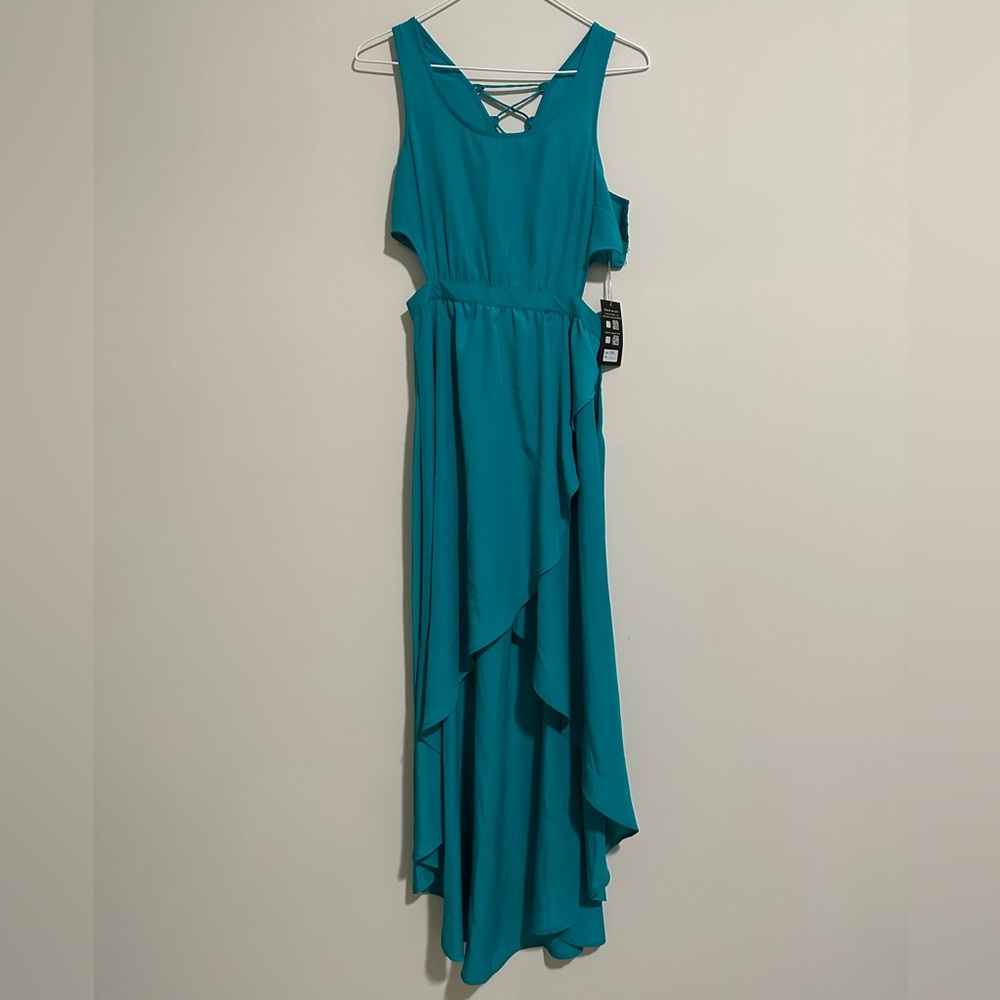 Beautiful teal Ali & Kris, high low with cut out sides Small